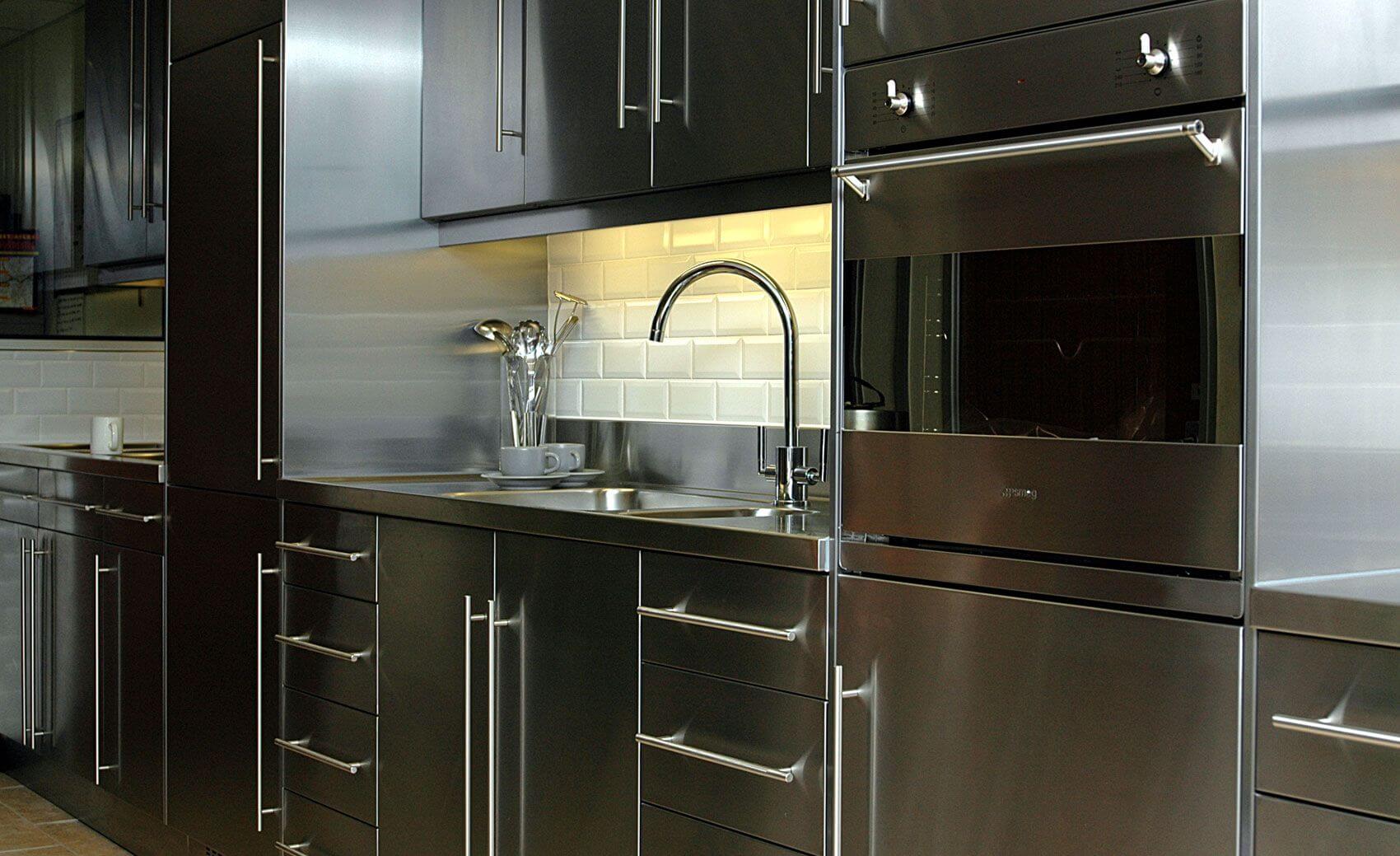 سفارش ساخت کابینت آشپزخانه بدنه فلزی